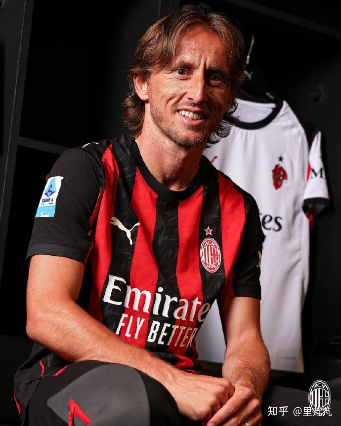 官方：深圳男篮与中锋阿尔法·卡巴签约，将身披27号球衣