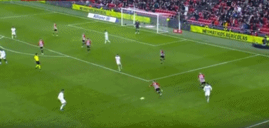 德扑 MTT 技巧：在“中后期”如何通过平跟入局（Limp）设计陷阱？（德扑 MTT 中后期策略：用平跟入池（Limp）制造陷阱）