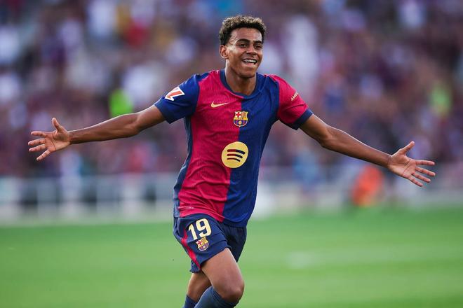 重回替补席！首节还剩8分多钟 文班亚马替补登场