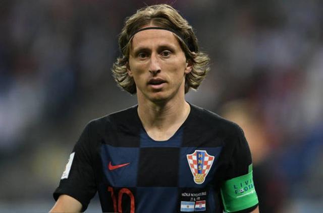 德州游骑兵队新秀席尔（Sebastian Walcott）在 1A 展示超过 110 哩的击球初速